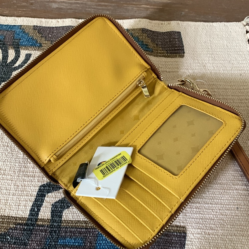 NWT Fossil iPhone 6 Wristlet Camel - Fossil Ladies Small Wallets - Picture 3 of 5